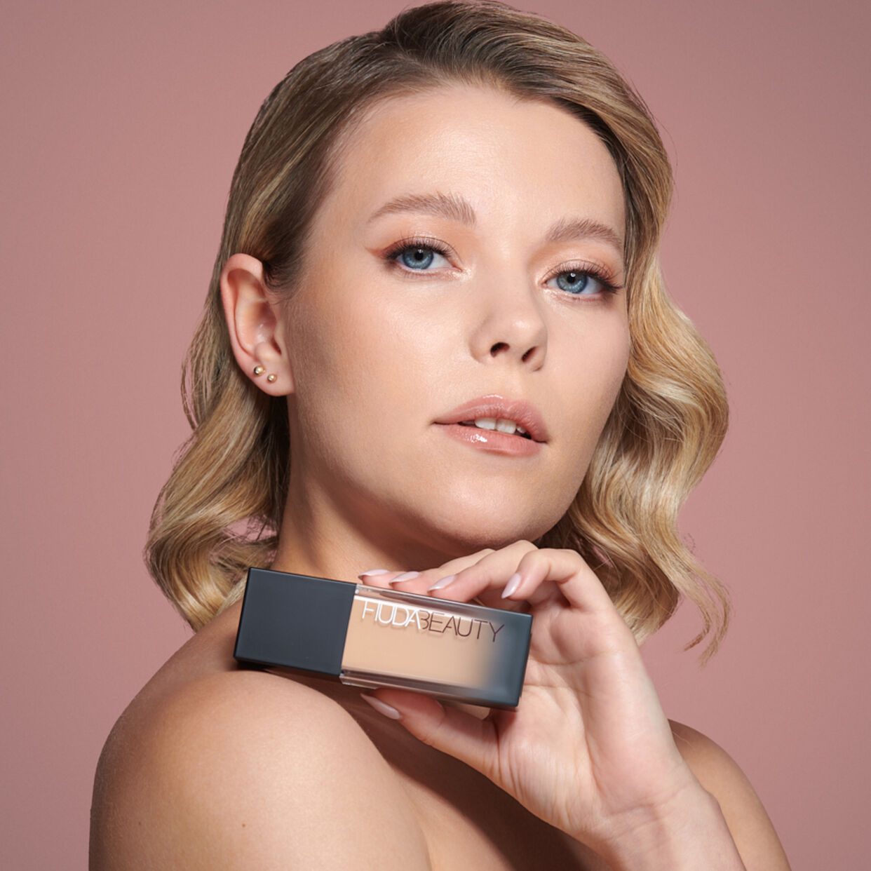 Huda Beauty FauxFilter Luminous Matte Foundation Chai 210B 35ML