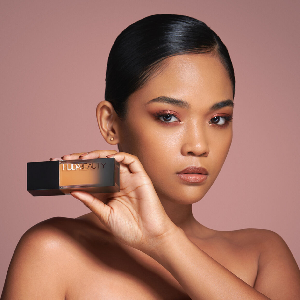 Huda Beauty FauxFilter Luminous Matte Foundation  Biscotti 405N 35ML