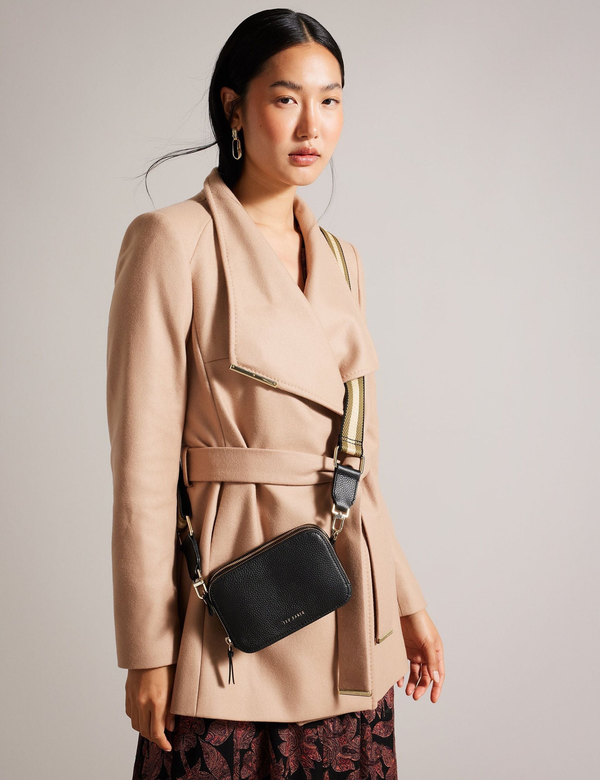STUNNA Mini Leather Crossbody Black Camera Bag